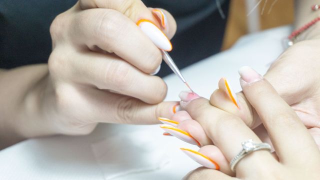 Stilist Protezist Unghii