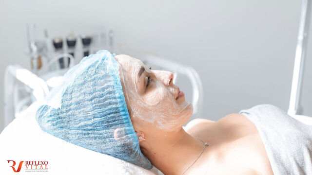 Executarea Tratamentelor Cosmetice